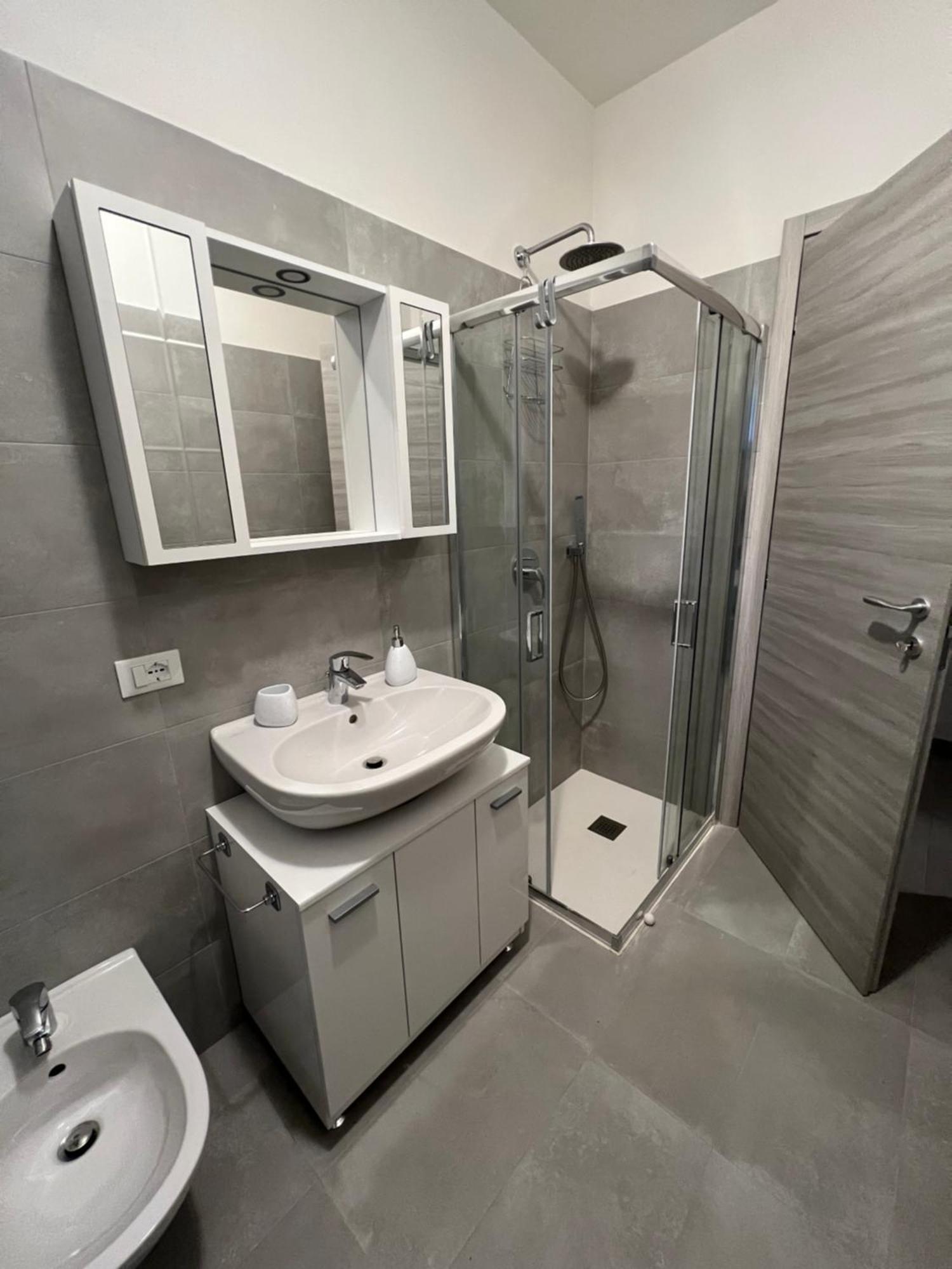 La Vela Apartment Sirmione Exterior photo
